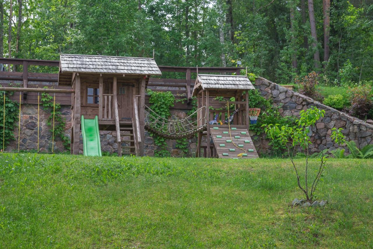 Gasthaus Dzeni Amatciems Exterior foto